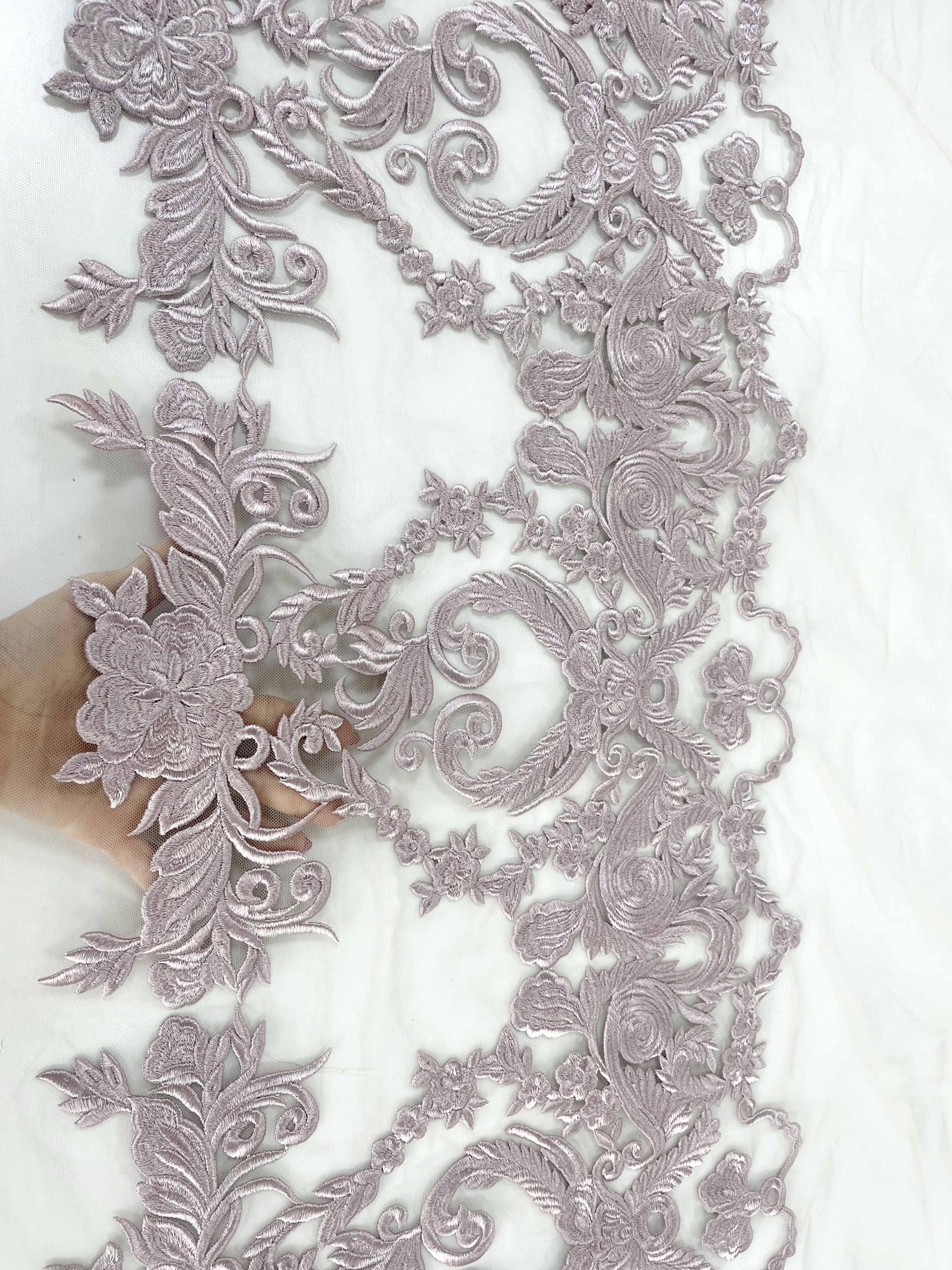 MDCH 007 - Dantelă / broderie roz pudră cu model baroc - Ambar Textile