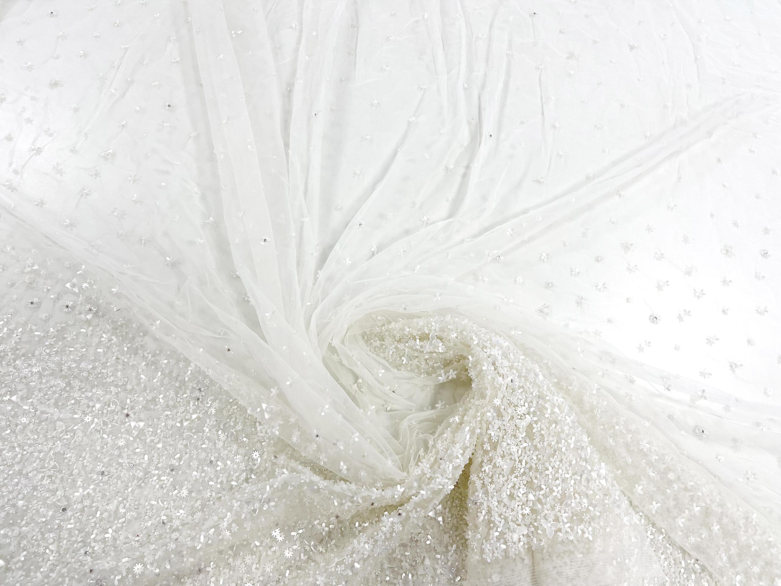 MI 15038 A - Dantelă / broderie alb ivory 3D cu mărgele și paiete - Ambar Textile